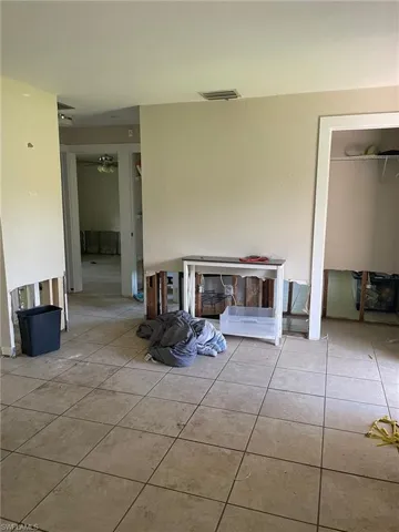 142  Brooks  RD, North Fort Myers, FL 33917