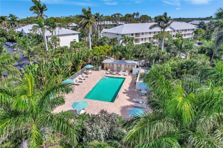 Main pool with clubhouse