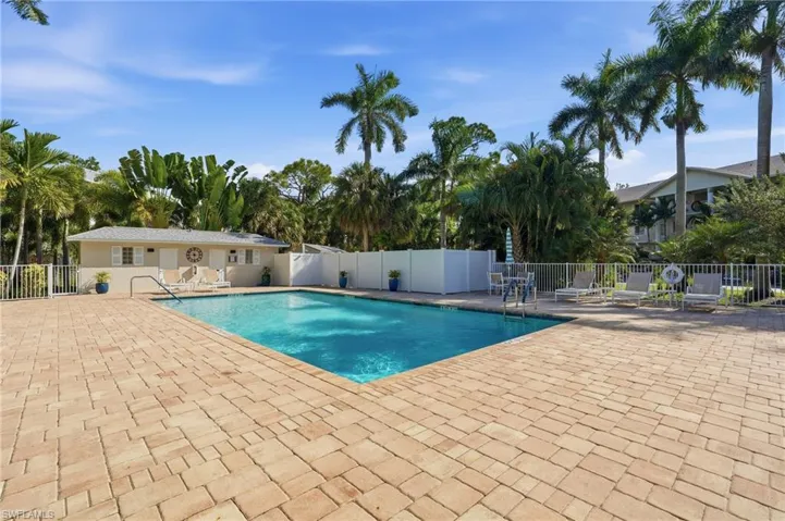 Community pool