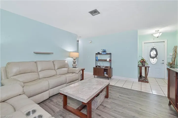 1210 SE 34th  TER, Cape Coral, FL 33904