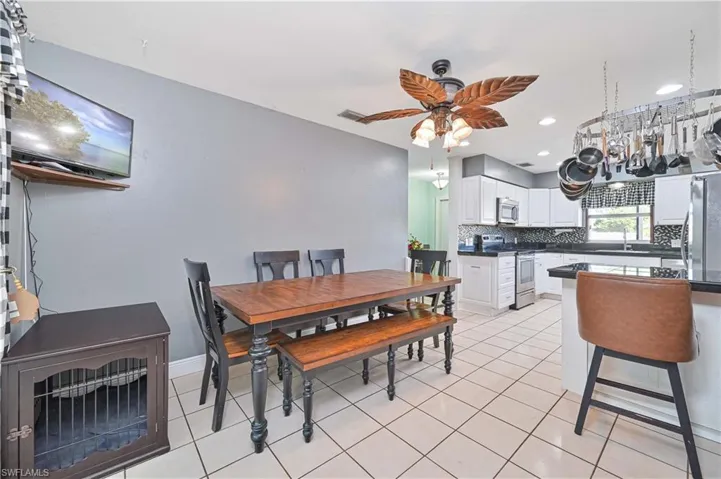 1210 SE 34th  TER, Cape Coral, FL 33904