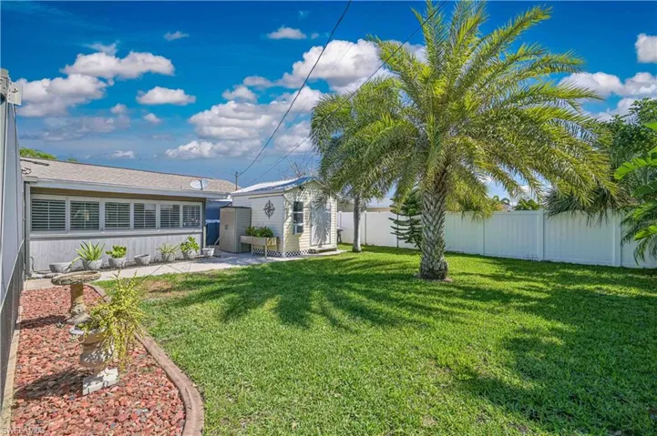 1210 SE 34th  TER, Cape Coral, FL 33904