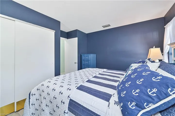 1210 SE 34th  TER, Cape Coral, FL 33904