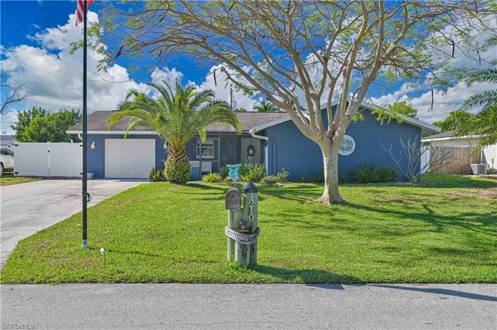 1210 SE 34th  TER, Cape Coral, FL 33904