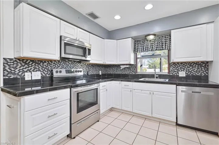 1210 SE 34th  TER, Cape Coral, FL 33904