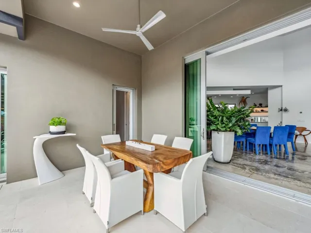 Dining space with ceiling fan