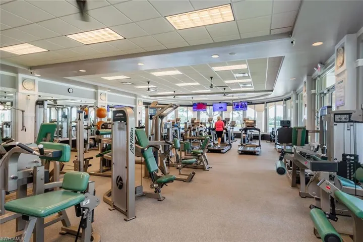 8435  Borboni  CT, Naples, FL 34114