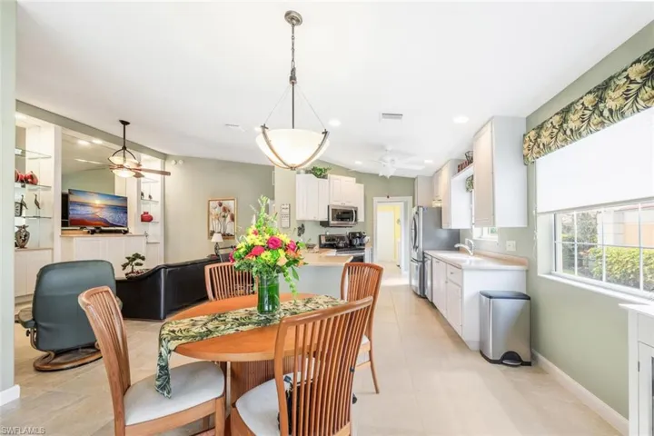 8435  Borboni  CT, Naples, FL 34114