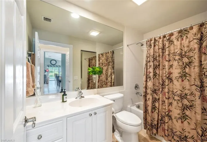 8435  Borboni  CT, Naples, FL 34114