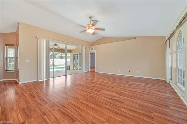 2223 Se 5th St, Cape Coral Fl 33990