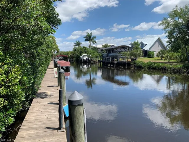 Plenty of room for your pontoon boat