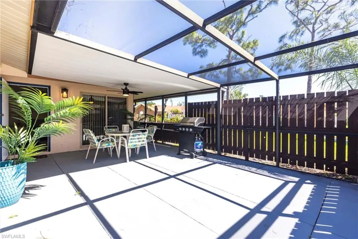 Great  outdoor dining space.