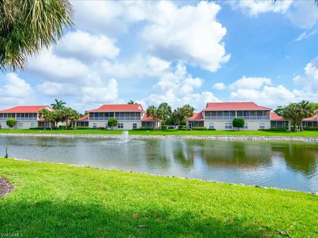25064 Peacock Ln 101, Naples, Florida 34114