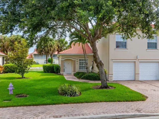 25064 Peacock Ln 101, Naples, Florida 34114