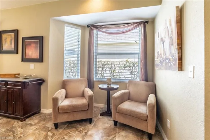 749  Crossfield  CIR, Naples, FL 34104