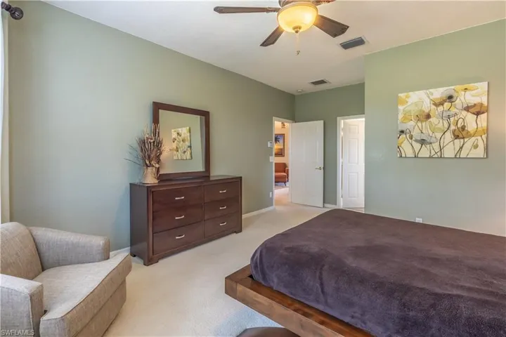 749  Crossfield  CIR, Naples, FL 34104