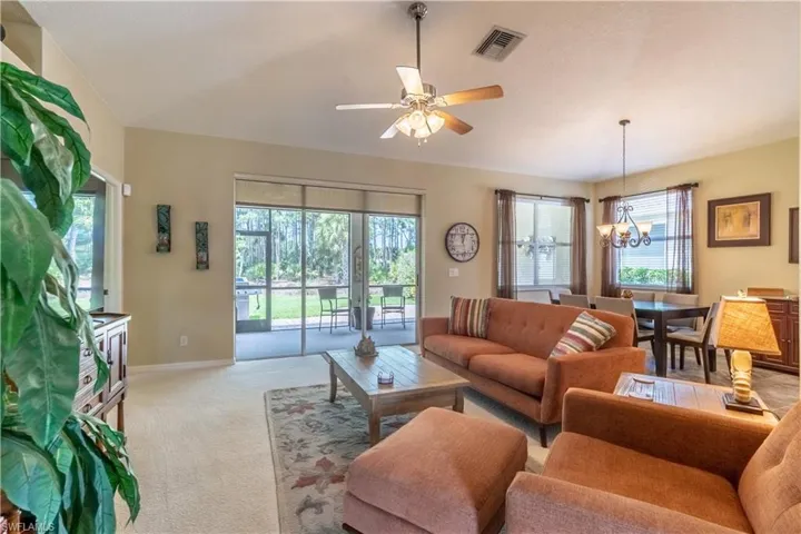 749  Crossfield  CIR, Naples, FL 34104