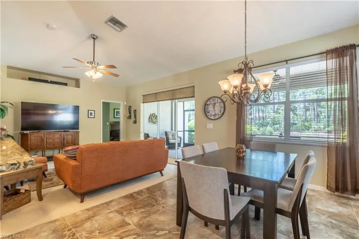 749  Crossfield  CIR, Naples, FL 34104