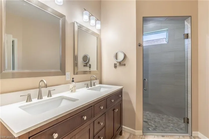 749  Crossfield  CIR, Naples, FL 34104