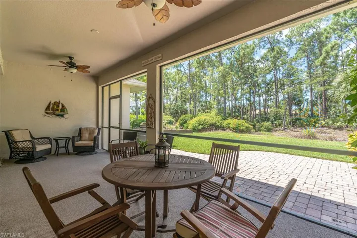 749  Crossfield  CIR, Naples, FL 34104