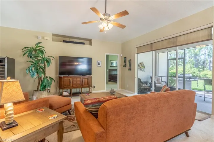 749  Crossfield  CIR, Naples, FL 34104