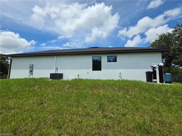 2106 W 17th St, Lehigh Acres, Florida 33972