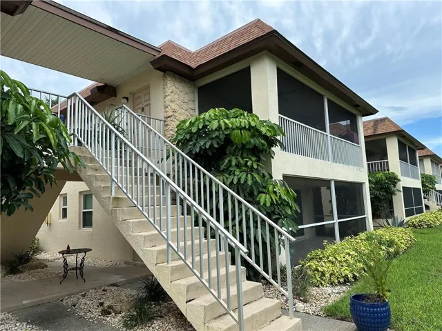 1155  Sandpiper  ST, Naples, FL 34102