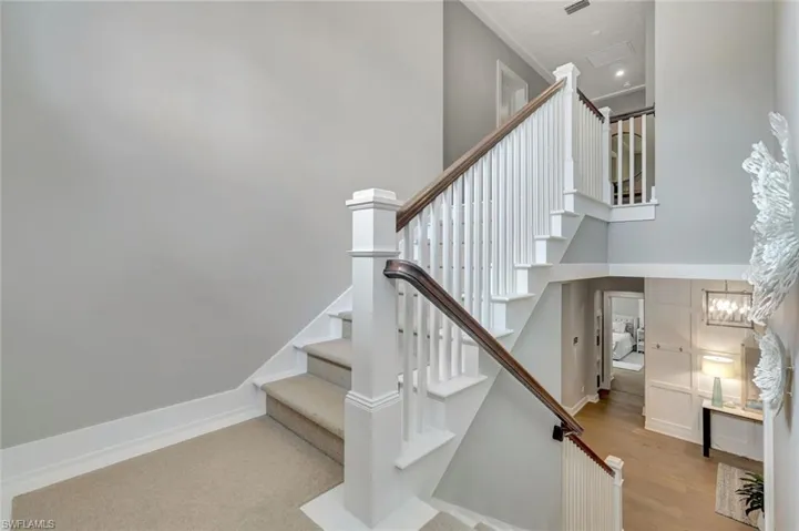 160 Broad Ave S, Naples, Florida 34102