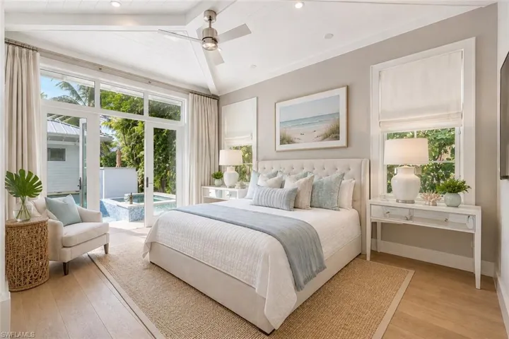 160 Broad Ave S, Naples, Florida 34102