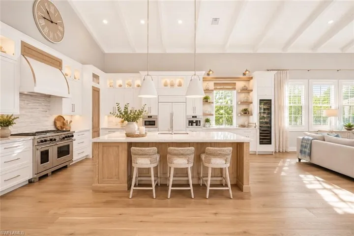 160 Broad Ave S, Naples, Florida 34102