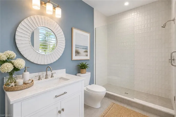160 Broad Ave S, Naples, Florida 34102