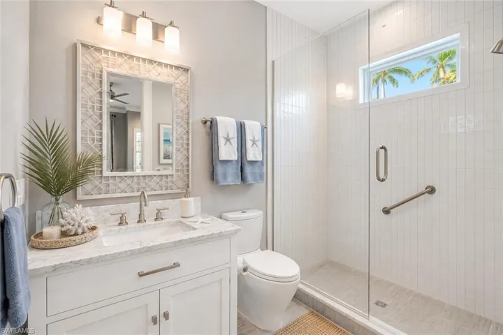 160 Broad Ave S, Naples, Florida 34102