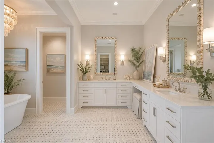 160 Broad Ave S, Naples, Florida 34102