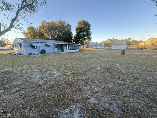 1129 Cherokee Ave, Lehigh Acres, Florida 33936