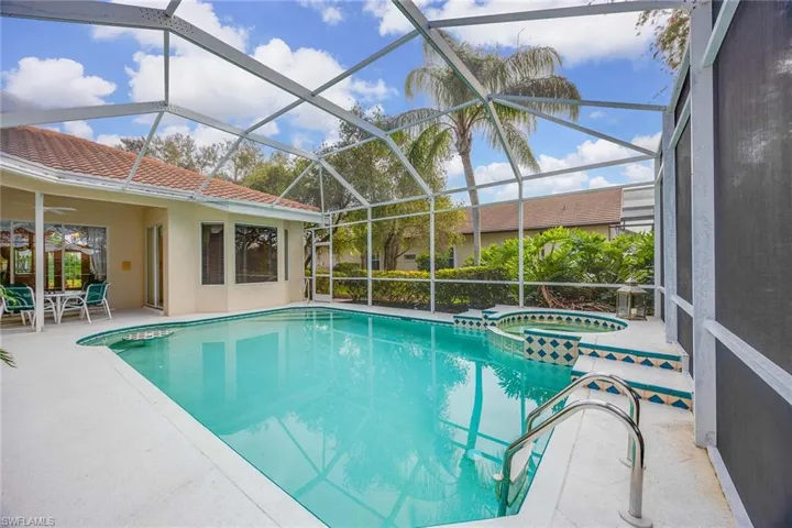 8896  Lely Island  CIR, Naples, FL 34113
