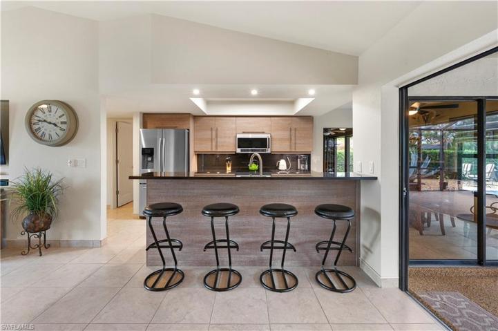 Kitchen Bar