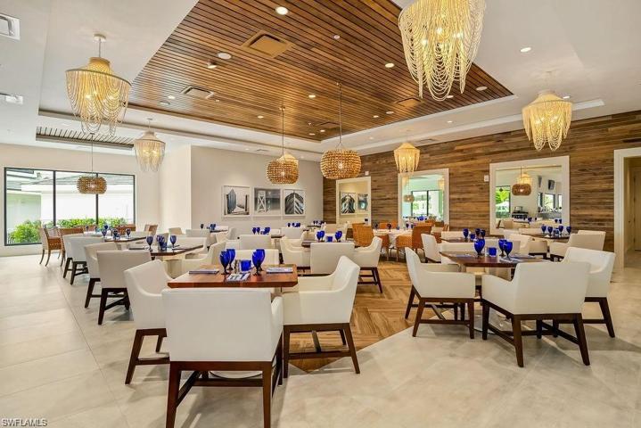 Fine dining at the Royal Palm restaurant