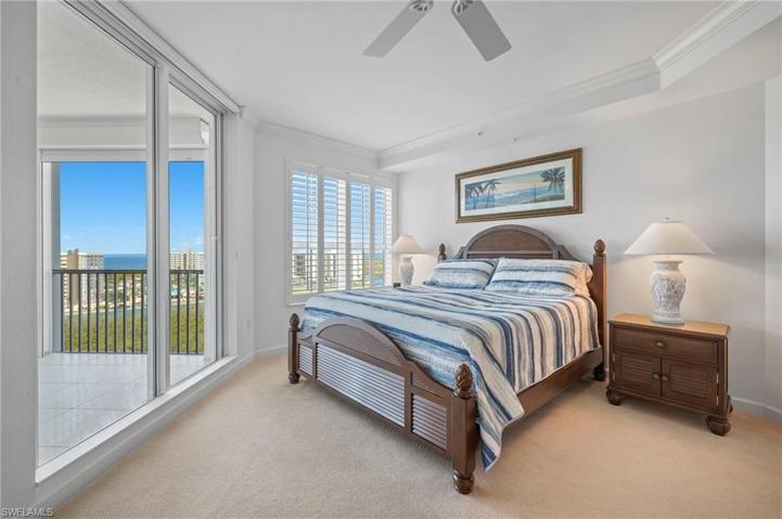Spacious owners suite w/ views of Gulf and Bay & Walk-in closet