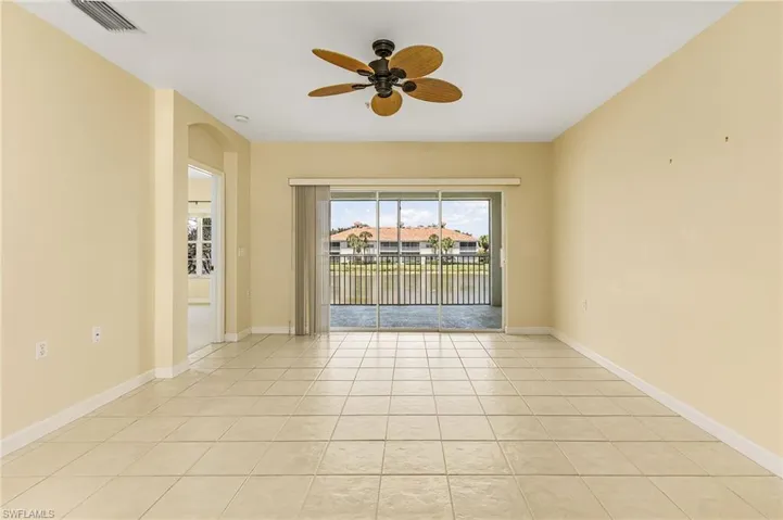 3035  Horizon  LN, Naples, FL 34109