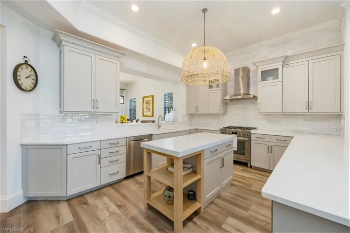 2870 Castillo Ct 103, Naples, Florida 34109