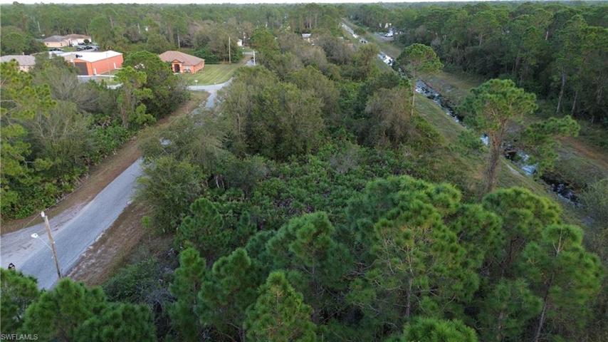 824 Calumet ST E, LEHIGH ACRES FL 33974