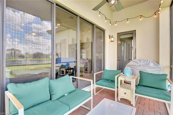 Outdoor lanai space