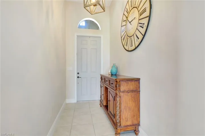 Large oversize entry