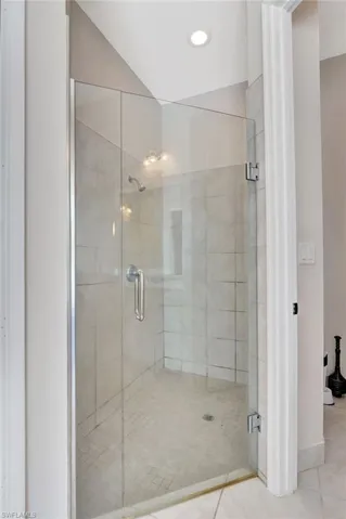Oversized master bath shower