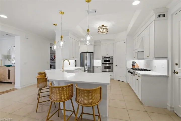 10821 Vivaldi Ct 1901, Miromar Lakes, Florida 33913