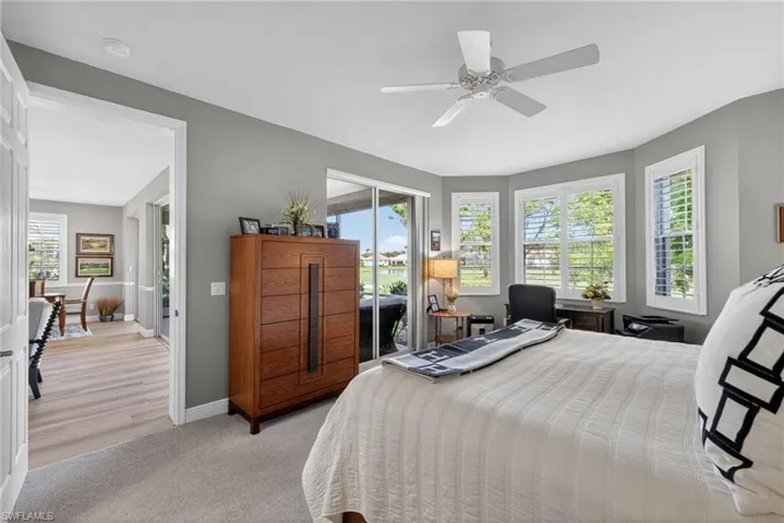 5015  Marina Cove  DR, Naples, FL 34112