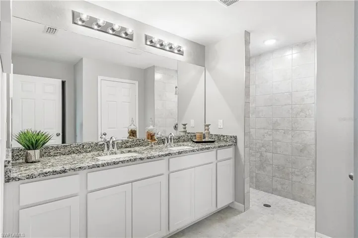2003 Nw 27th St, Cape Coral Fl 33993