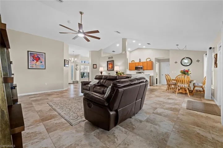 3917  Agualinda  BLVD, Cape Coral, FL 33914