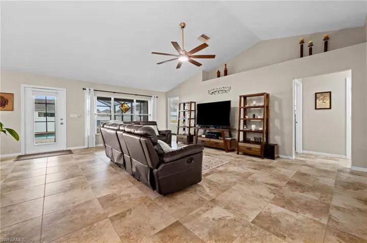 3917  Agualinda  BLVD, Cape Coral, FL 33914