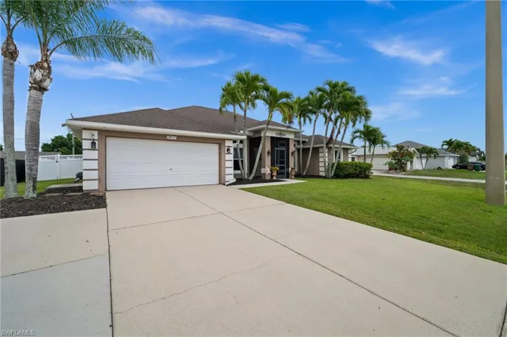 3917  Agualinda  BLVD, Cape Coral, FL 33914